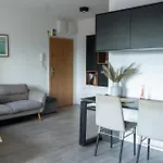 Nowoczesne Studio Check In 24H